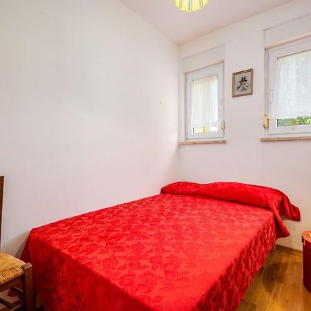 Valessia House With Apartment Умаг Екстериор снимка