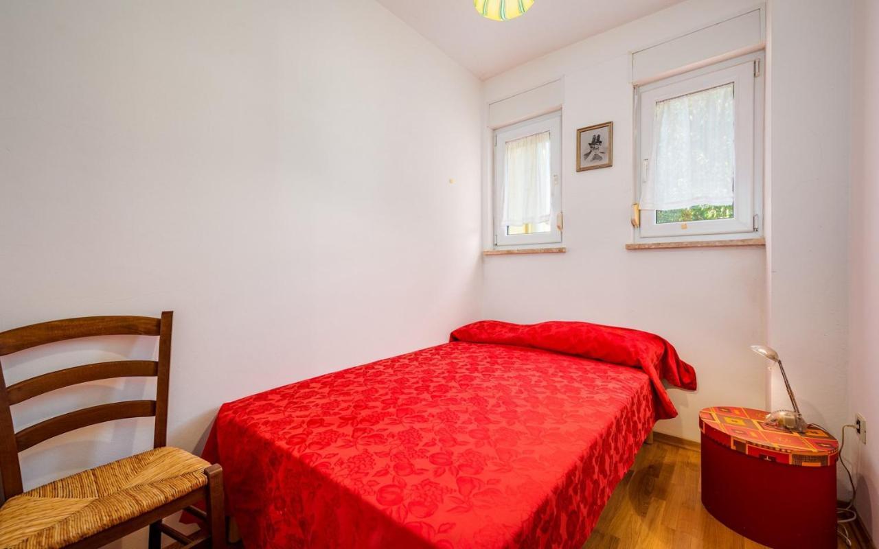 Valessia House With Apartment Умаг Екстериор снимка