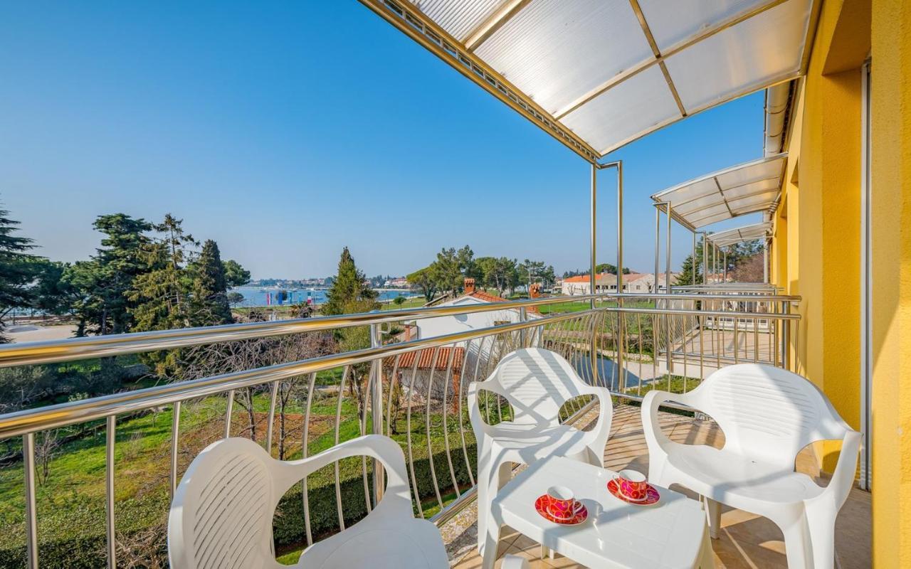 Valessia House With Apartment Умаг Екстериор снимка