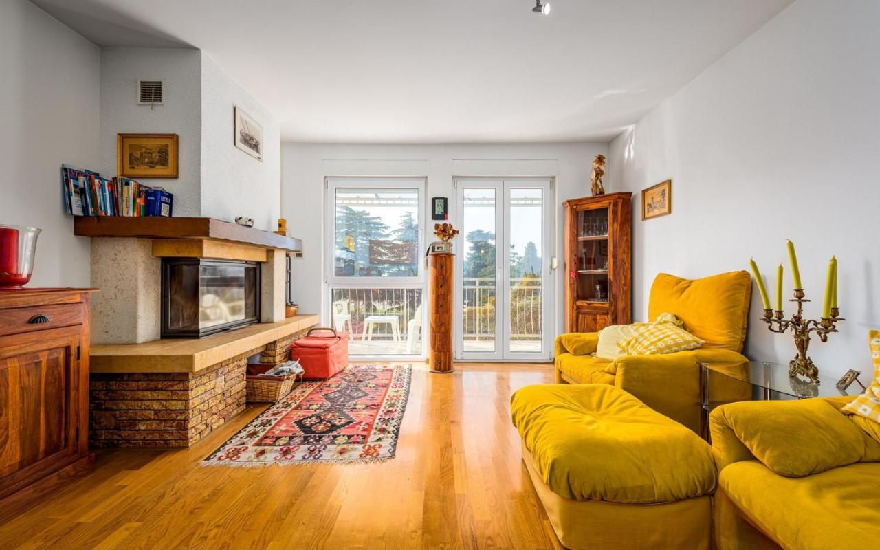 Valessia House With Apartment Умаг Екстериор снимка